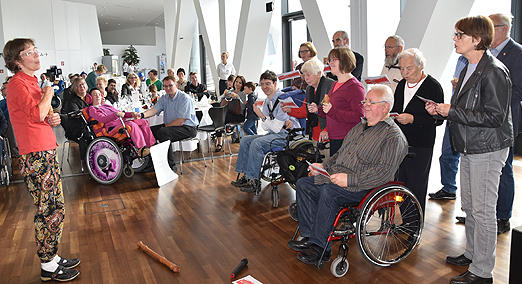 Barrierfrei Medley - gesungen von Mitgliedern des Stadtbehindertenrings STeiGLe aus Geislingen an der Steige