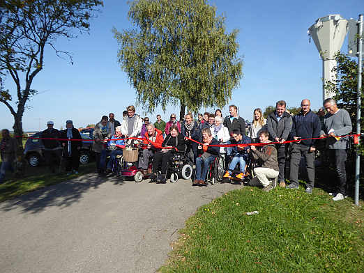 „Wandern wie die andern“: Startschuss mit vielen Gästen bei der Sternwarte Zollernalb in Rosenfeld-Brittheim